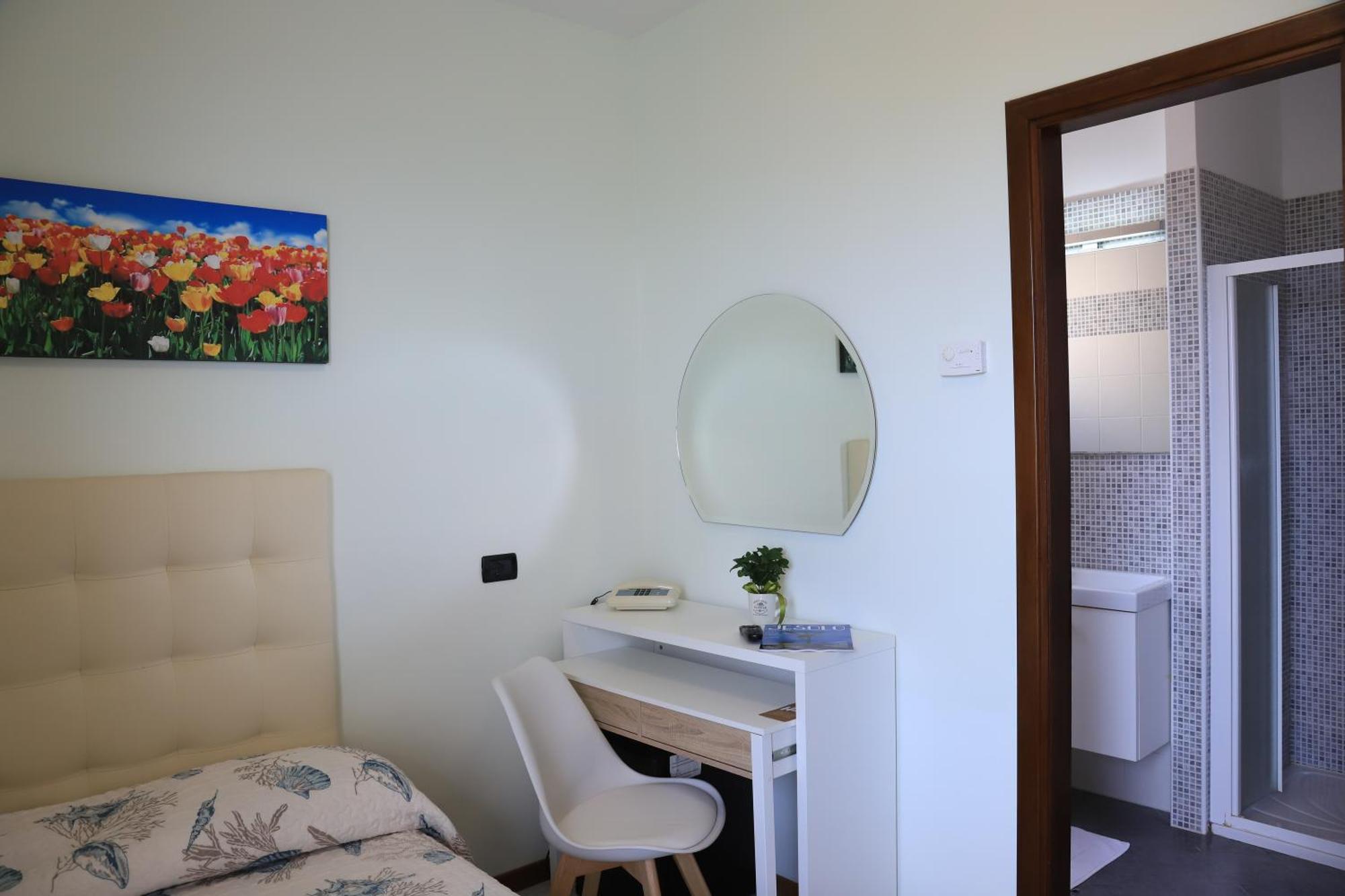 Hotel La Bussola Lido di Jesolo Kültér fotó