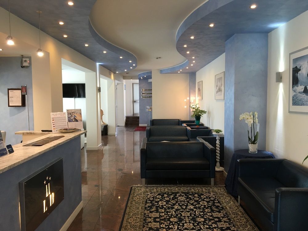 Hotel La Bussola Lido di Jesolo Kültér fotó